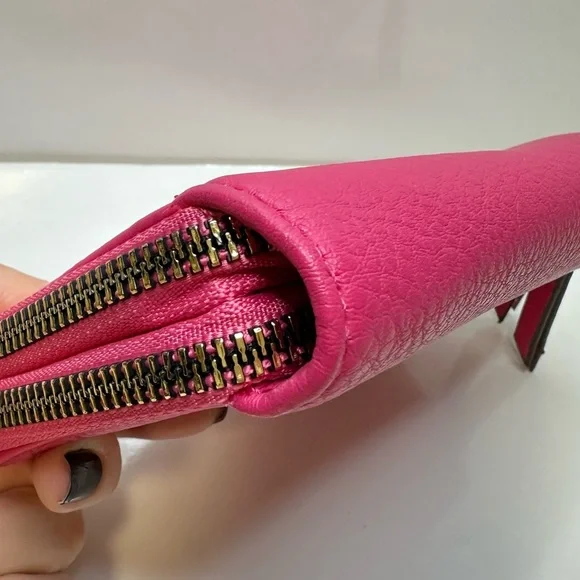 Juicy Couture “Breaking the Rules” Zip Around Wallet – Hot Pink - Picture 4 of 8